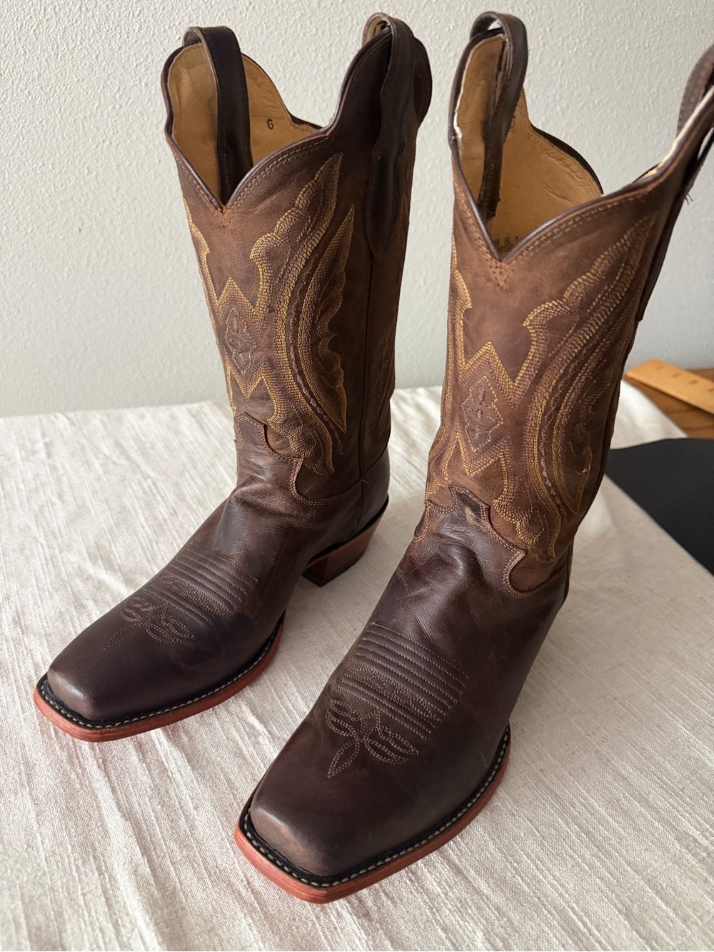 Justin Boots Brown Leather Western Pull-On Heeled Boots with Tan Stitching